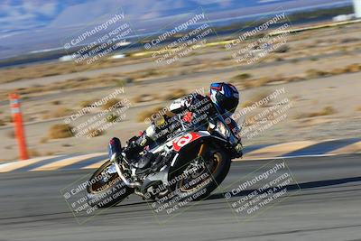 media/Jan-08-2022-SoCal Trackdays (Sat) [[1ec2777125]]/Turn 11 (215pm)/